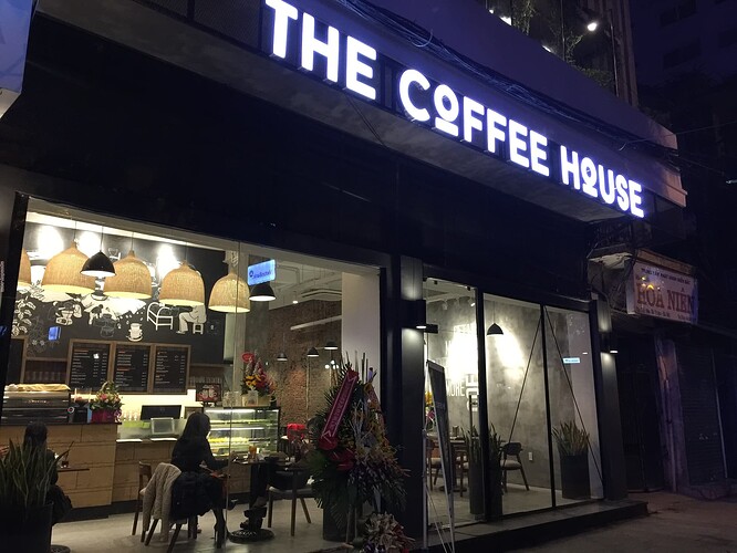The- Coffee-House-diem-den-danh-cho-cac-ban-tre-1